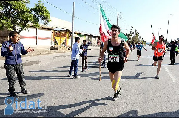 عکس دسته جمعی زنان شیراز، ایران را به هم ریخت