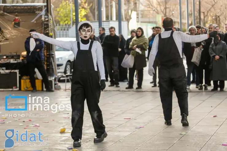 تصاویر یک نمایش خیابانی در تهران پربازدید شد