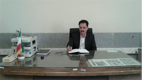 نقش پیکره سردار دل ها بر کوه صاحب الزمان کرمان