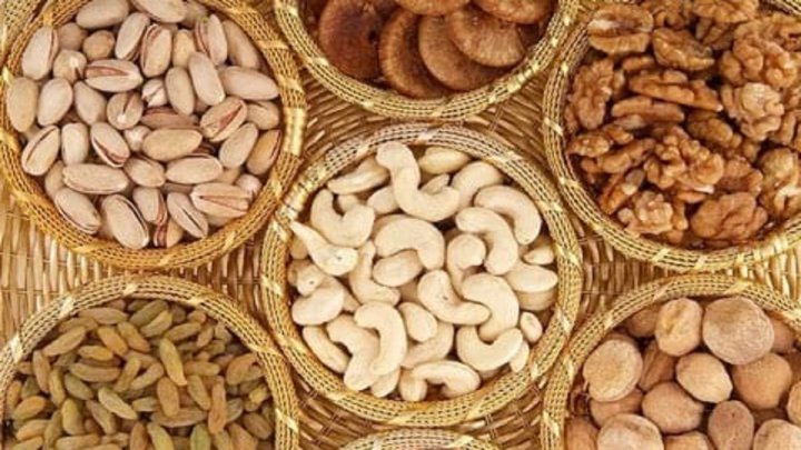 خوراکی های مفید در ایام عید نوروز کدامند؟