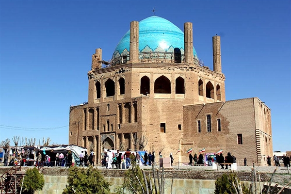 سفر مجازی به گنبد نیلگون سلطانیه، شاهكار معماری اسلامی