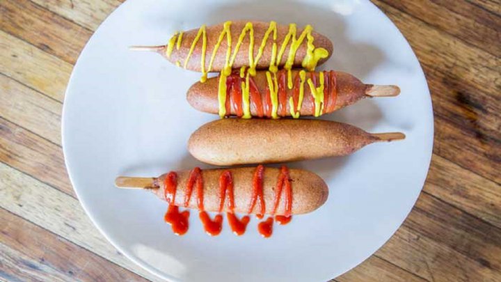 طرز تهیه کورن داگ پنیری لذیذ و خوشمزه