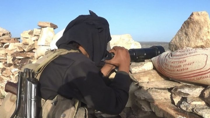 سخنگوی داعش: به جنگ ادامه دهید