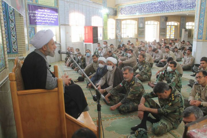 ارتش ایران برای خدای واحد و یگانه می جنگد
