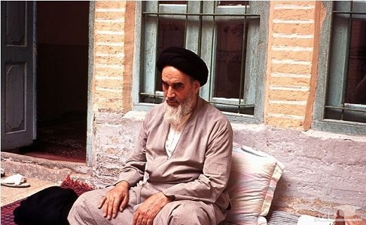 امام خمینی(ره)در بیان محافظ قمی اش از خاطره اولین دیدار تا امام وکیل عروس ها می شدند 