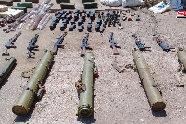 کشف سلاح های قاچاق تروریست ها در سوریه تصاویر