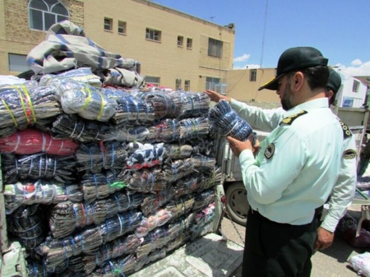 مرزداران استان کرمانشاه بیش از ۵ میلیارد ریال کالای قاچاق کشف کردند