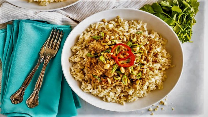 طرز تهیه پلو پیازچه با مرغ