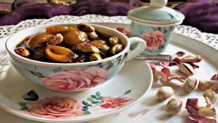 طرز تهیه مربای پوست پسته خام زعفرانی خواص