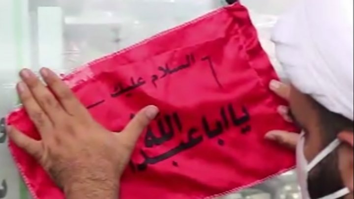 اهدای پرچم به خانه ها و مغازه ها توسط طلاب در بابلسر فیلم