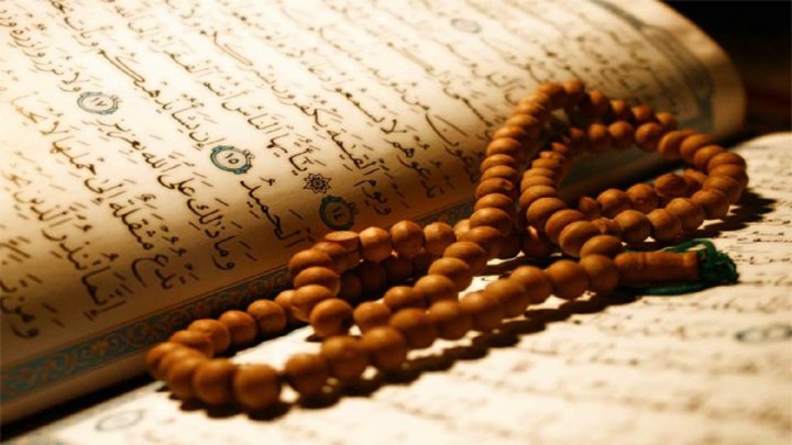 روش های صحیح گرفتن استخاره با قرآن و تسبیح