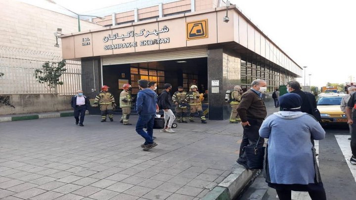 انتشار دود در ایستگاه متروی اکباتان تصاویر