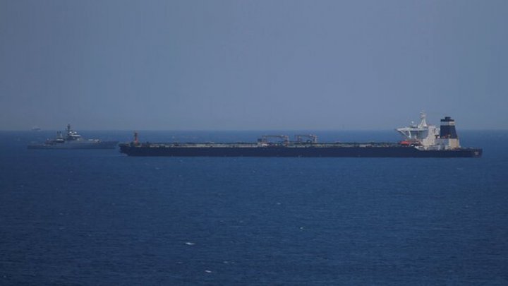 کارشناسان سازمان ملل نفتکش صافر در سواحل الحدیده را بررسی می کنند