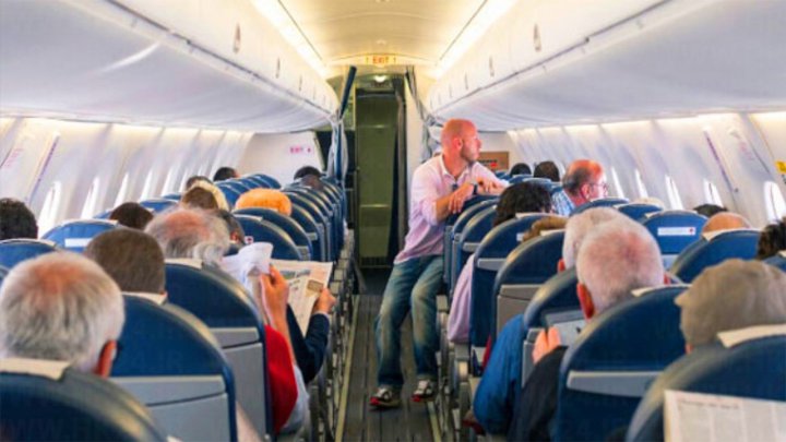انتقام عجیب مسافر هواپیما از زن مزاحم