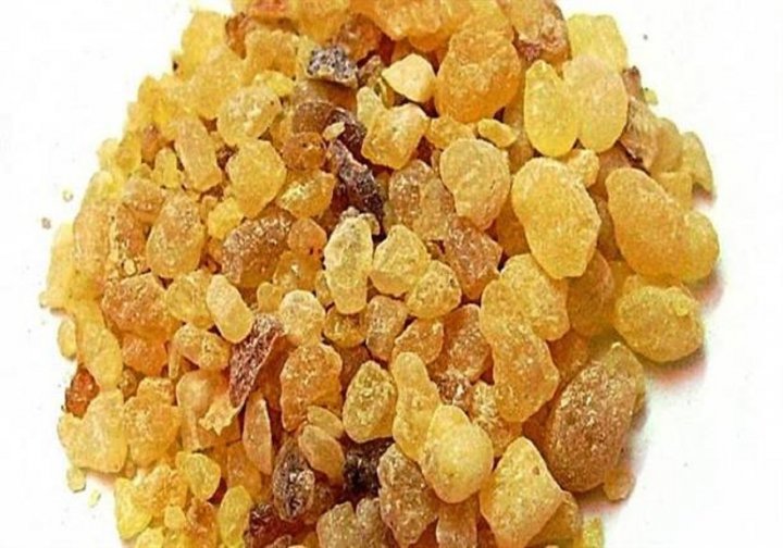 فواید و مضرات بخور خانه با صمغ کندر