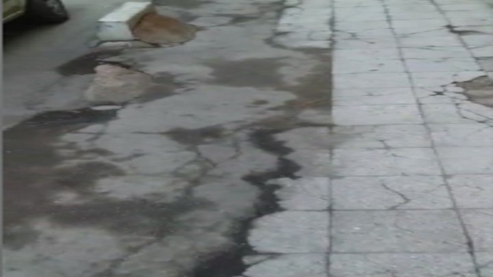 نگاهی به وضع نامناسب خیابان اصلی در شهر اهواز فیلم