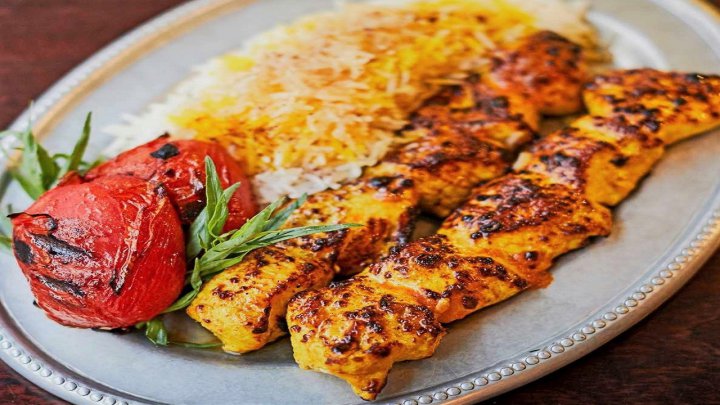 طرز تهیه جوجه کباب رستورانی حرفه ای در ماهیتابه بدون سیخ آماده کردن سس جوجه کباب