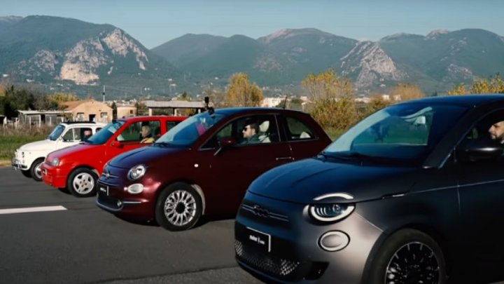 مسابقه سرعت بین تمام نسل های فیات ۵۰۰ فیلم