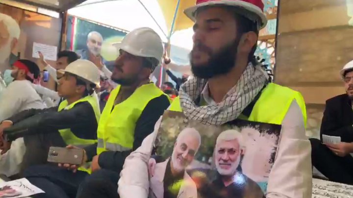 اشک ریختن دانشجویان عراقی در فراق شهید سلیمانی و المهندس فیلم