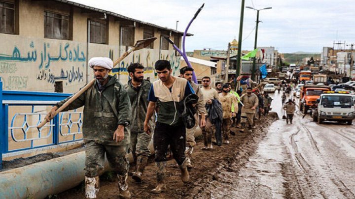 چتر خدمات جهادی بر فراز مناطق محروم باغملک باز است