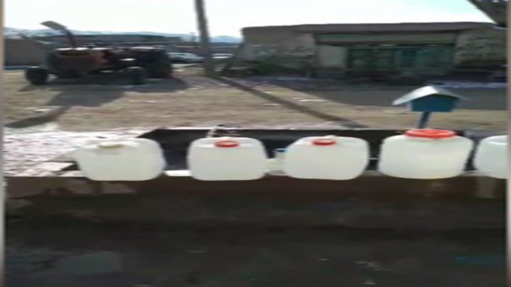 چشم انتظاری مردمان میانه برای جرعه ای آب فیلم