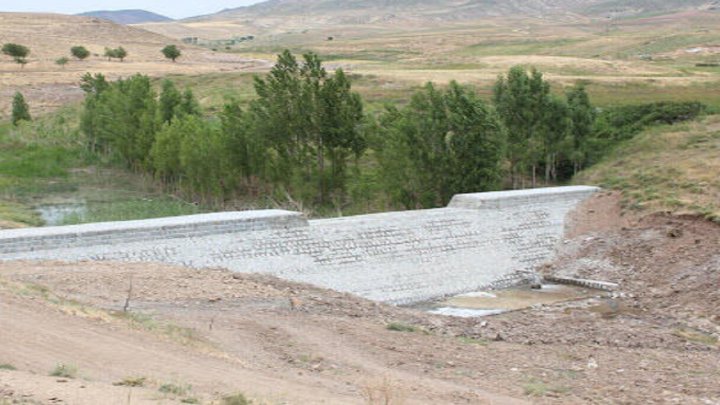 مطالعات آبخیزداری ۴۲۶ هزار هکتار از اراضی طبیعی اصفهان انجام شد