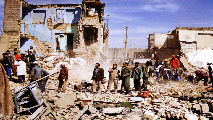 ۳۴ سال از بمباران های ددمنشانه رژیم بعثی عراق در زنجان گذشت