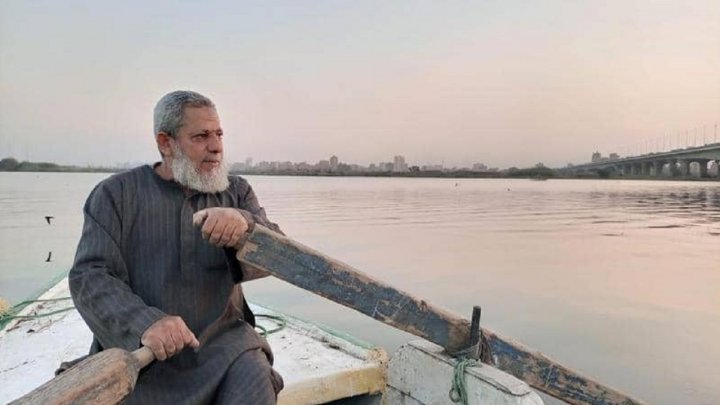 صیادی که ۳۵ سال رود نیل را در جستجوی مردگان پارو زد