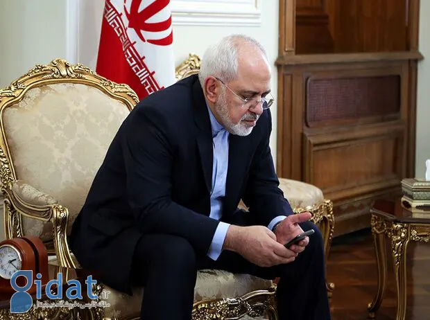 عکسی معنادار از حاشیه مراسم ختم وزیر امور خارجه ایران