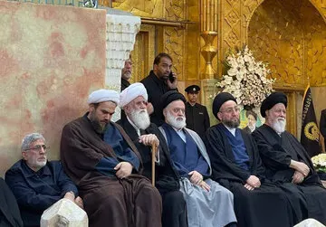 حضور حکیم در مراسم تشییع رئیس جمهور در مشهد
