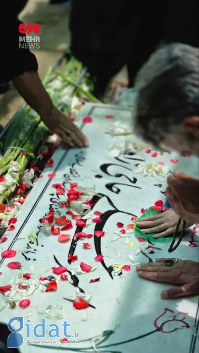 اولین تصاویر از مزار سرداران شهید حاجی زاده و سلامی