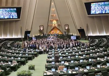 مجلس تا شهریور تعطیل بود
