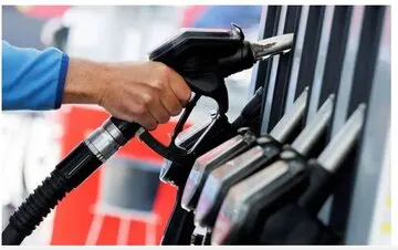 آقای پزشکیان، چرا روی قیمت بنزین قفل کرده‌اید؟