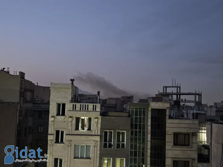 تصاویری از دود سیاه در خیابان پیروزی تهران