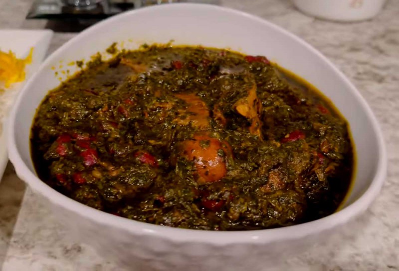 طرز تهیه خورشت قرمه سبزی جا افتاده و چرب و چیلی با 8 نکته طلایی