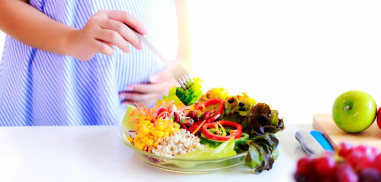 در سه ماهه اول بارداری چه چیزهایی را بخوریم؟