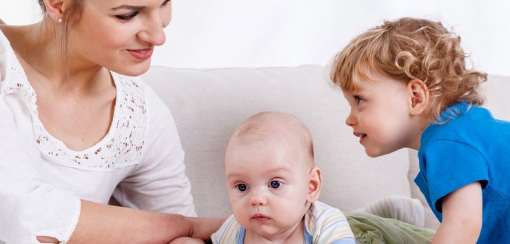 چگونه یک مادر باید با بچه های خود رفتار کند؟