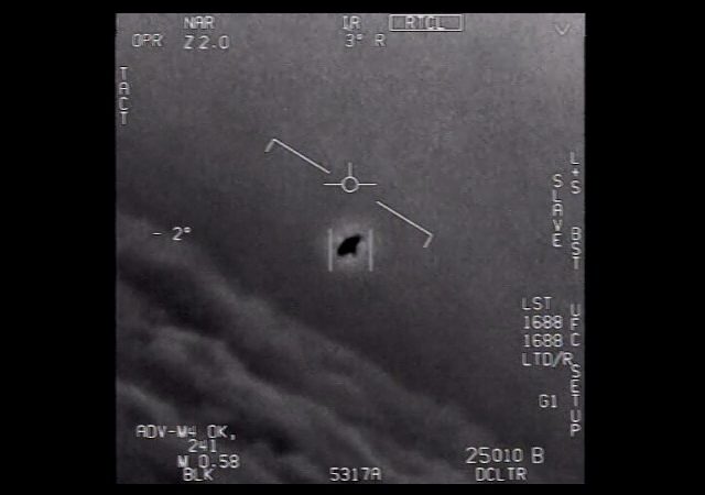 پنتاگون اصالت ویدیوی UFOها را تایید کرد؛ حالا ابهام ها از اجسام ناشناخته بیشتر شد