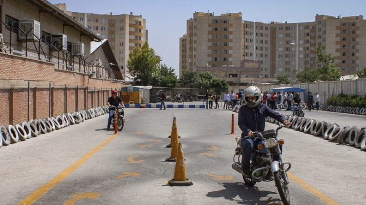 شرایط و مدارک لازم برای اخذ گواهینامه موتور