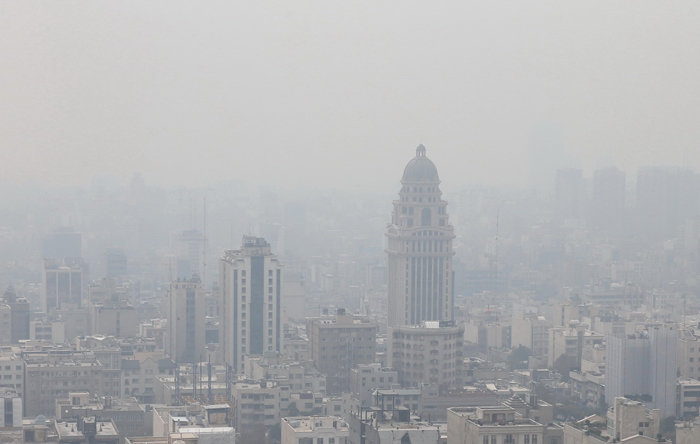 چالش آلودگی هوا در اثر استفاده از مازوت؛ از شیوع کرونا تا تحریم ها در صف متهمان