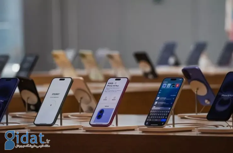 رئیس انجمن تلفن همراه: واردات گوشی تلفن همراه مسافری تا ۳۰ میلیون تومان گران شده است