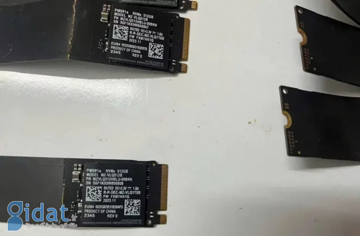 از دست دادن ۳۰۰۰ دلار در بازاری پرنوسان؛ پسری ۱۰ ساله ۵۰ عدد از SSD های پدرش را نابود کرد