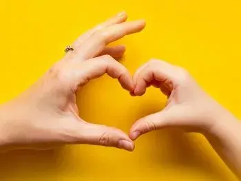 بسته تخفیفی اینترنت و مکالمه رایگان ایرانسل به مناسبت روز مادر