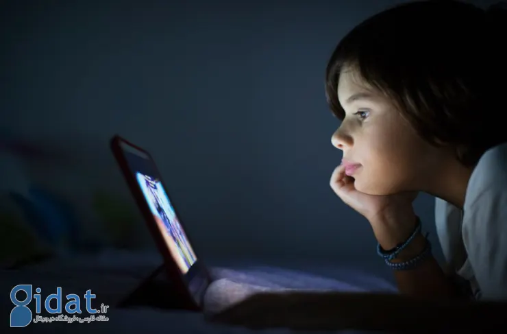 پژوهش آفکام بریتانیا: کودکان به تماشای ویدیوهای جنجالی و شایعات ترغیب می‌شوند