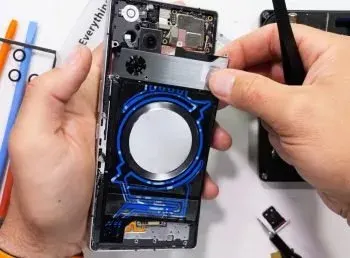 جداسازی قطعات ردمی ۱۱ پرو: نگاهی به درون اولین گوشی با خنک‌کننده مایع [تماشا کنید]