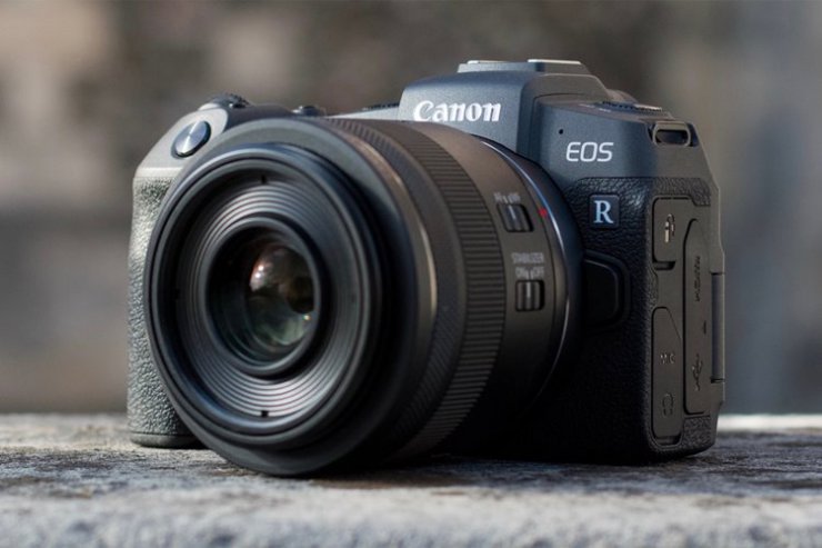 تاریخ معرفی دوربین Canon EOS R6 احتمالا تا تیرماه به تأخیر افتاده است