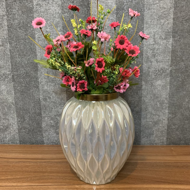راهنمای انتخاب گلدان دکوری برای دکوراسیون مدرن