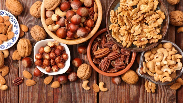 روش های خانگی درست کردن آجیل مخلوط شیرین