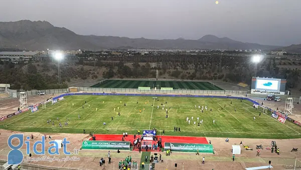 رجبی: با این زمین‌های زباله، بهتر است فوتبال را تعطیل کنیم