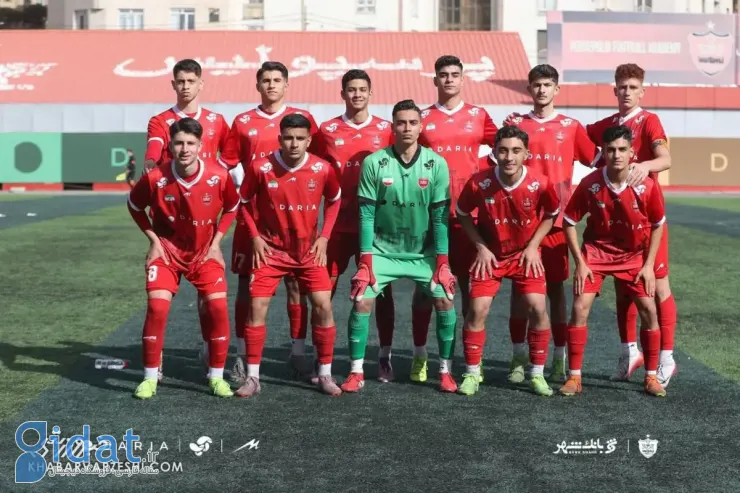 پرسپولیس بعد از باخت جشن قهرمانی گرفت
